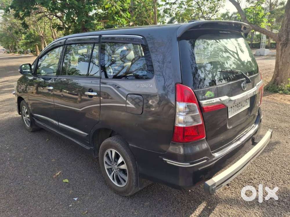 Toyota Innova 2.5 Z Diesel 7 Seater, 2015, Diesel