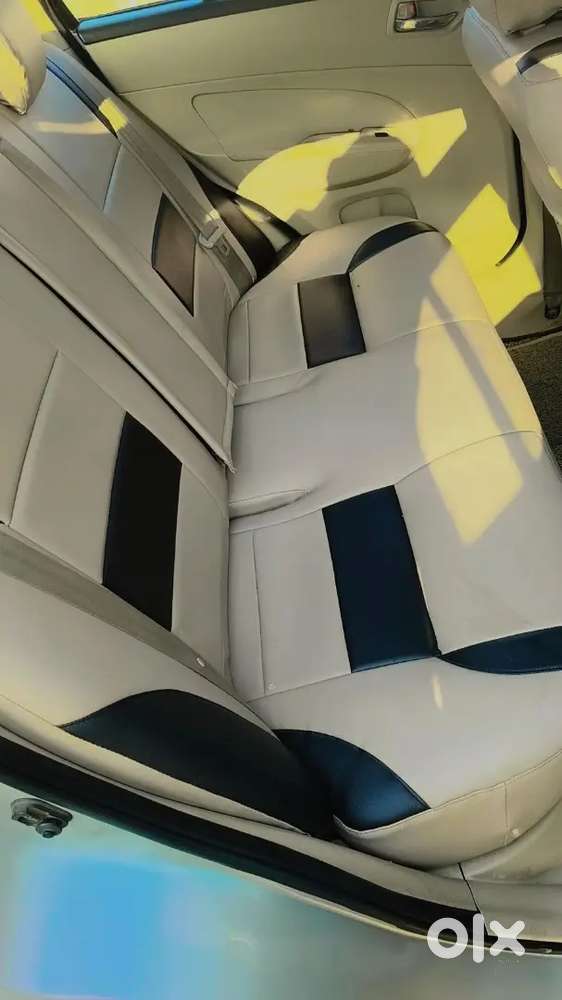 Maruti Suzuki Swift 2017 Good Condition 4 Tayre New