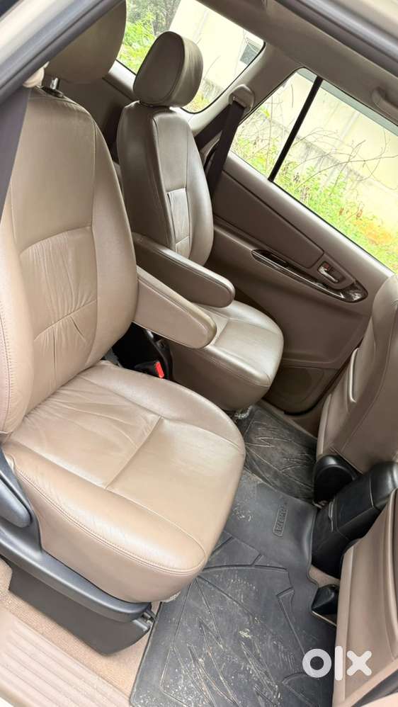 Toyota Innova 2.5 Zx Top End
