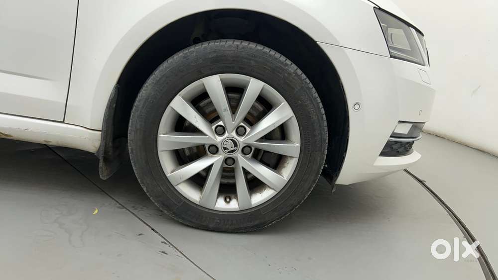 Skoda Octavia 2.0 L K Tsi At, 2017, Petrol