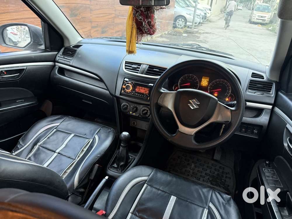 Maruti Suzuki Swift Vxi Abs Bsiv, 2013, Petrol