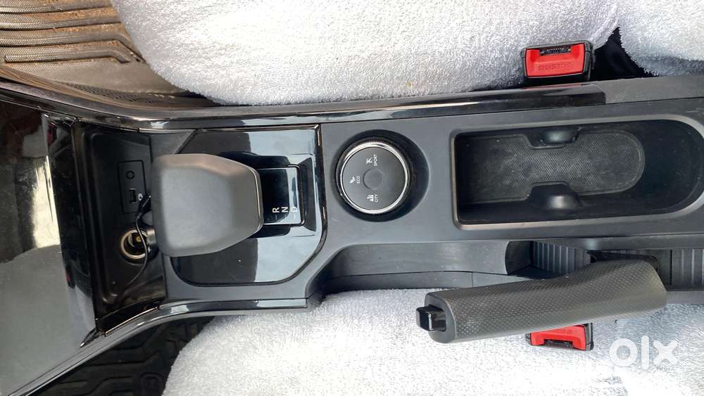 Tata Nexon Pure (s) 1.2 Petrol 6amt, 2024, Petrol