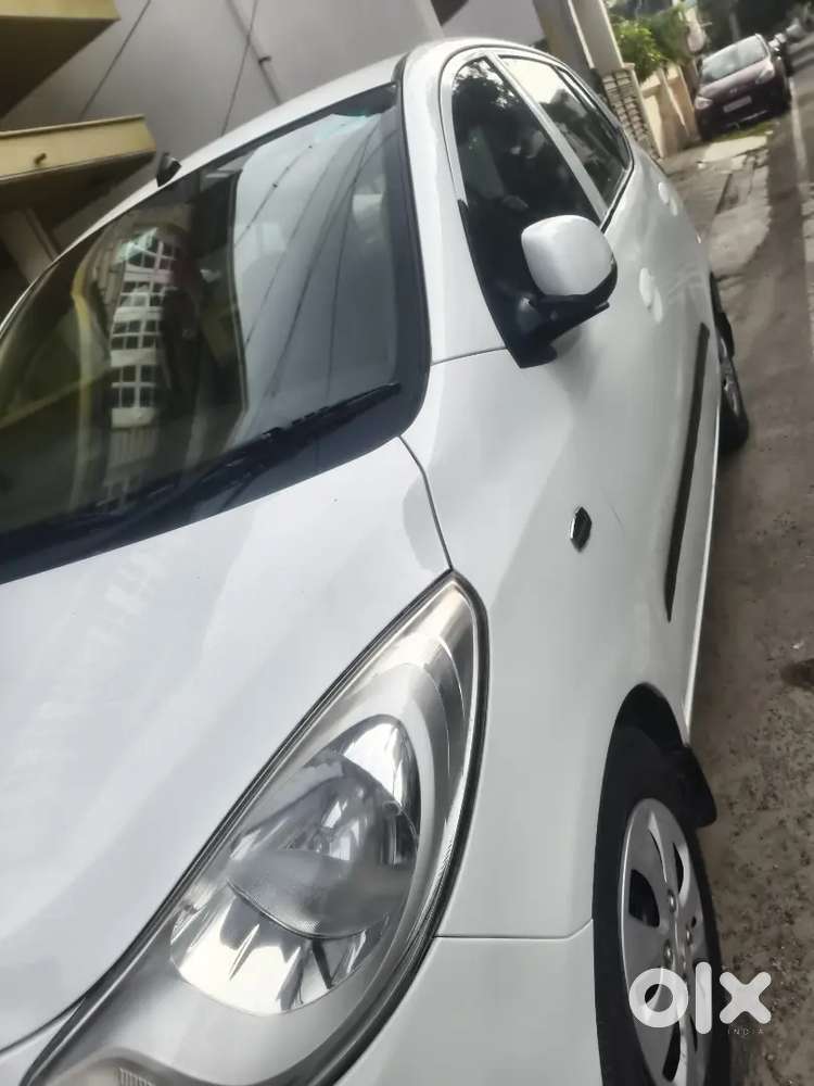 Hyundai I10 Magna 1.2 Solid Bs4 Engine 2011 Car