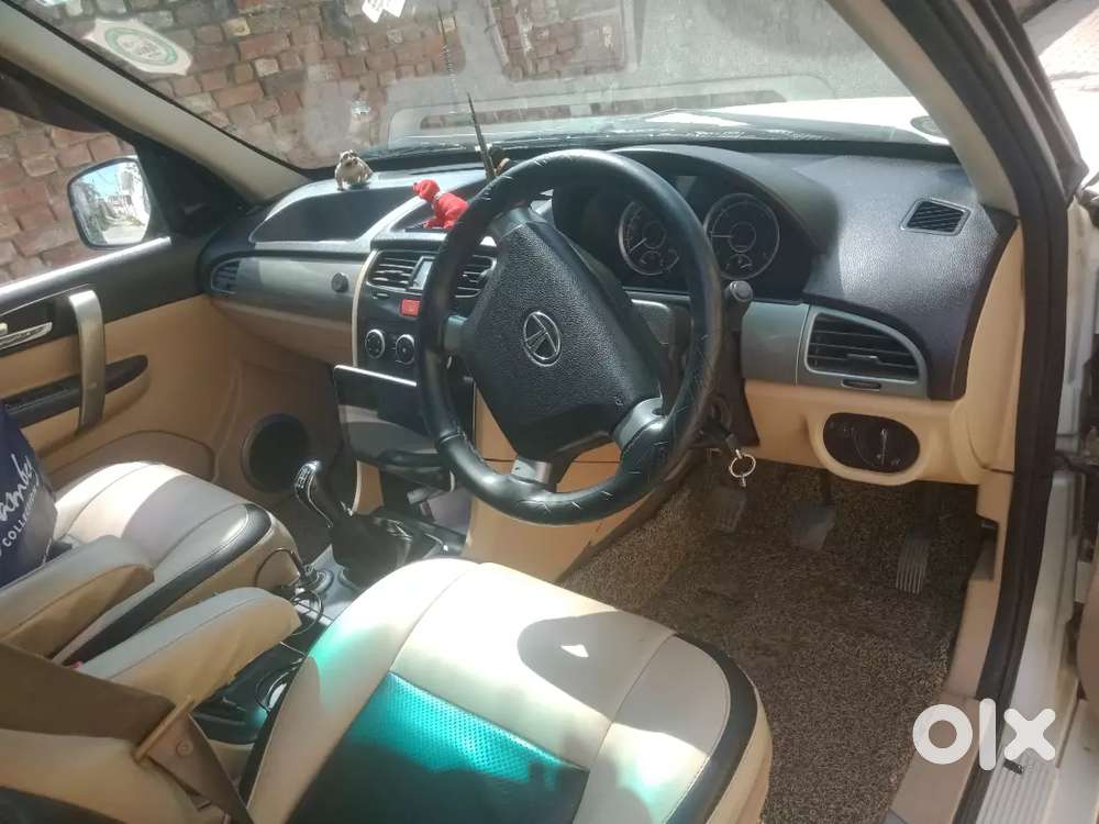 Tata Safari Storme 2013