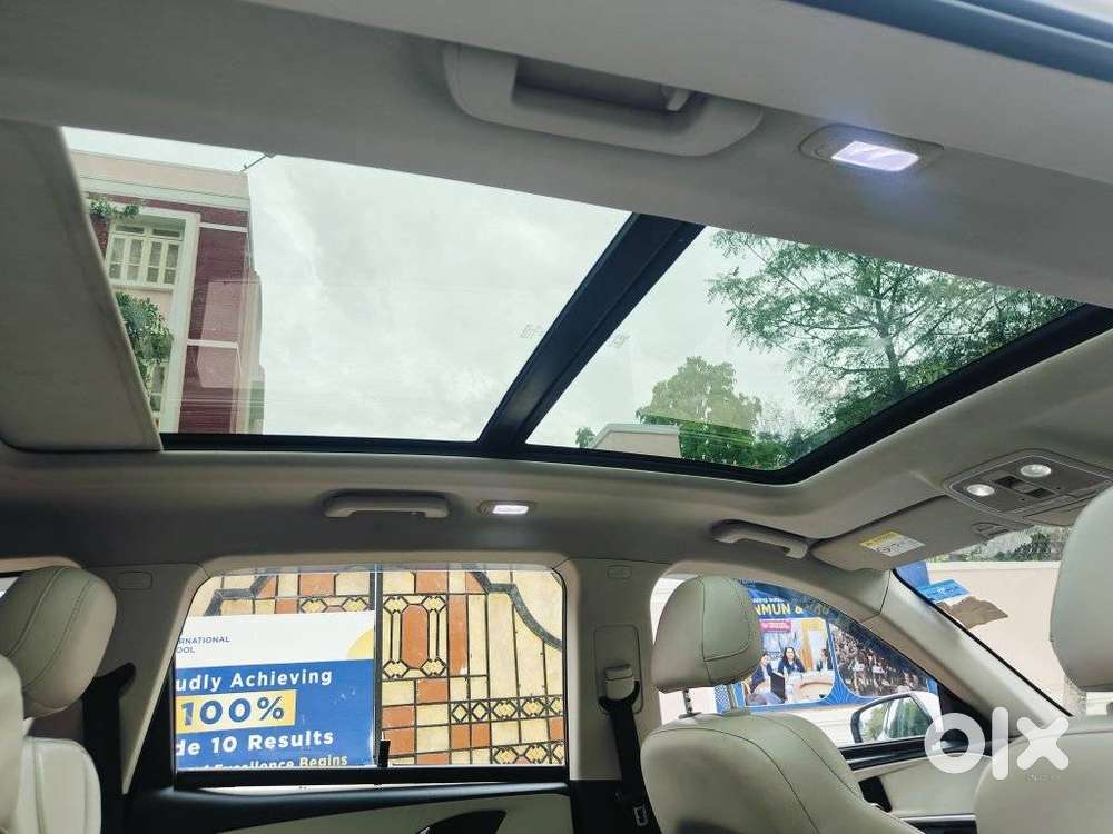 Mahindra Xuv700 2.0 Ax 7 Petrol Mt Str, 2021, Petrol