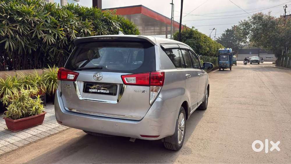 Toyota Innova Crysta 2.8z Automatic, 2017, Diesel
