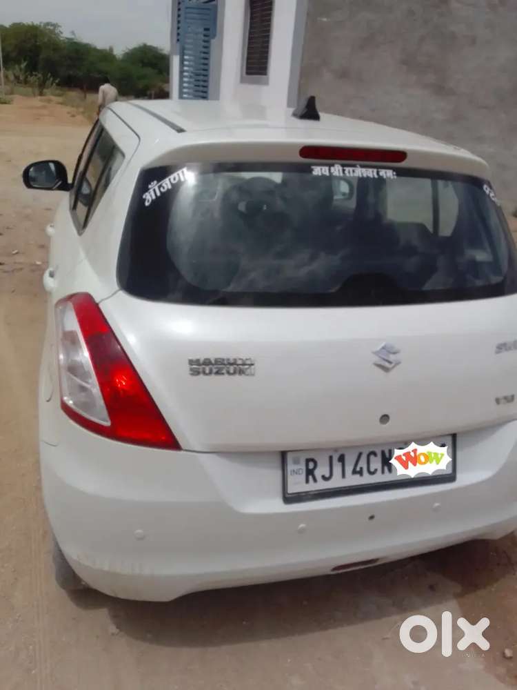 Maruti Suzuki Swift 2012 Petrol 76600 Km Driven