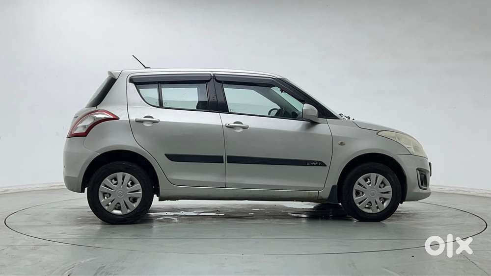 Maruti Suzuki Swift 1.2 Lxi (o), 2017, Petrol
