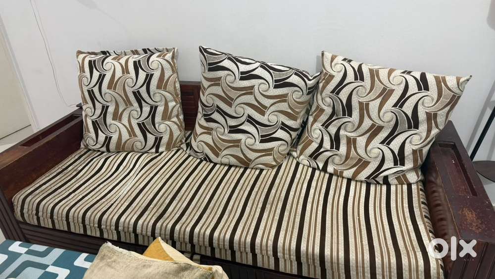 3 seater sofa