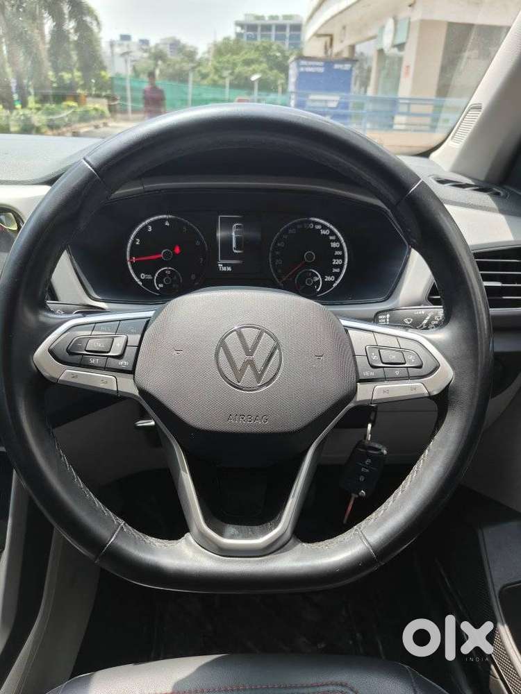 Volkswagen Taigun 1.0 Tsi Highline At, 2022, Petrol