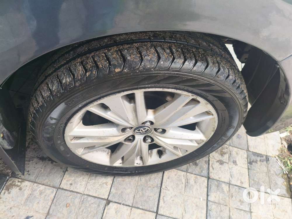 Toyota Innova Crysta 2.8 Z, 2016, Diesel