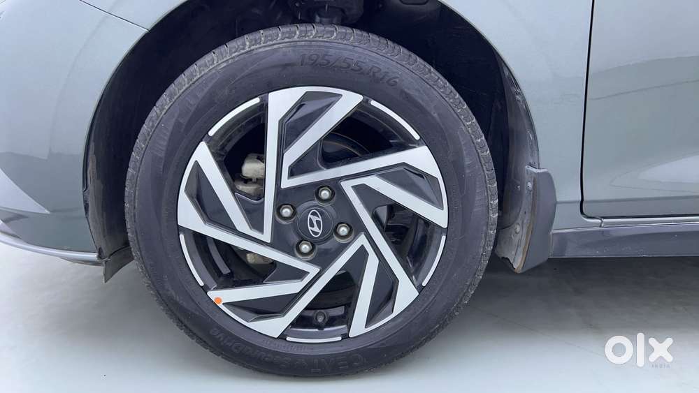 Hyundai New I20 1.2 Asta (o) Ivt, 2024, Petrol
