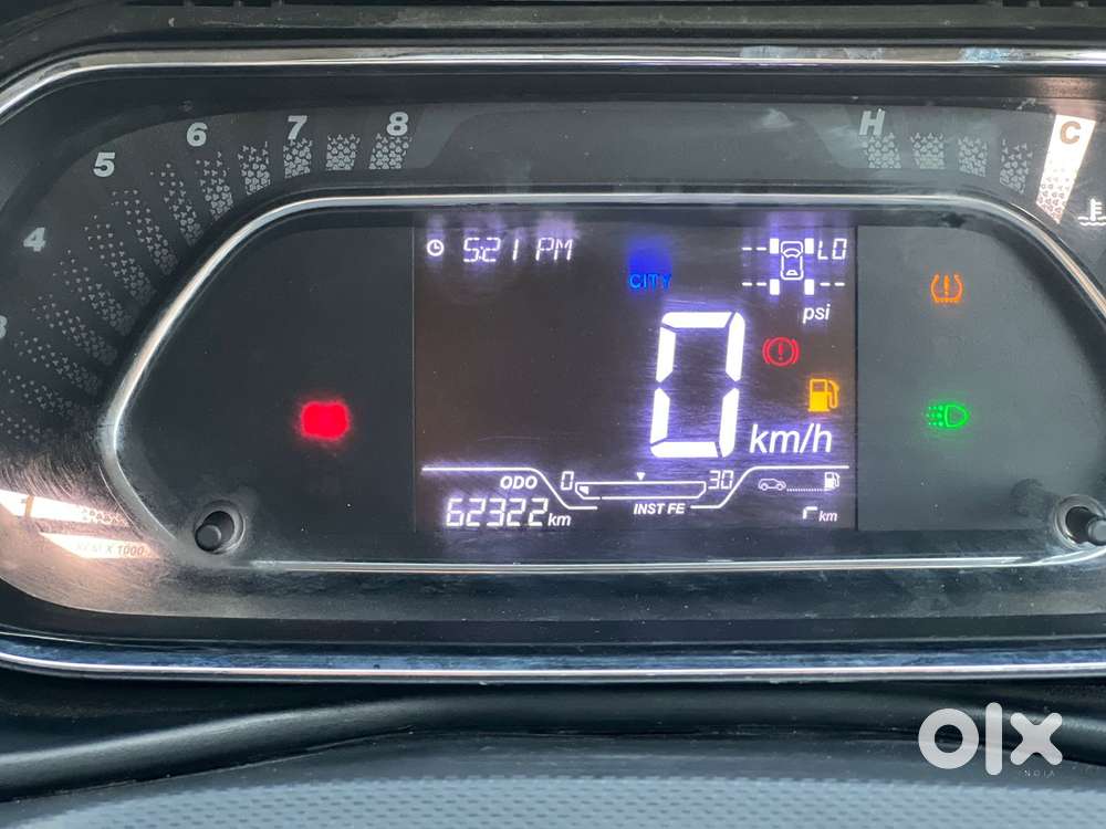 Tata Nexon Xz Plus (hs), 2023, Petrol