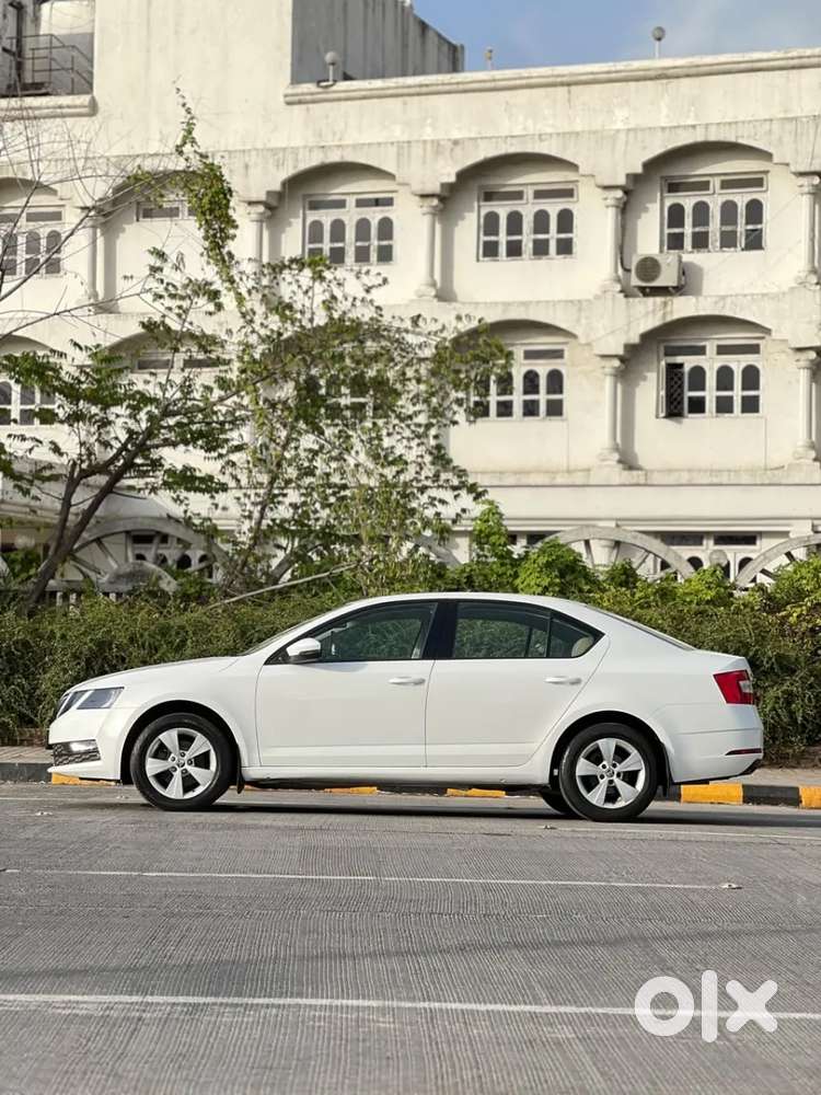 Skoda Octavia, 2019, Petrol