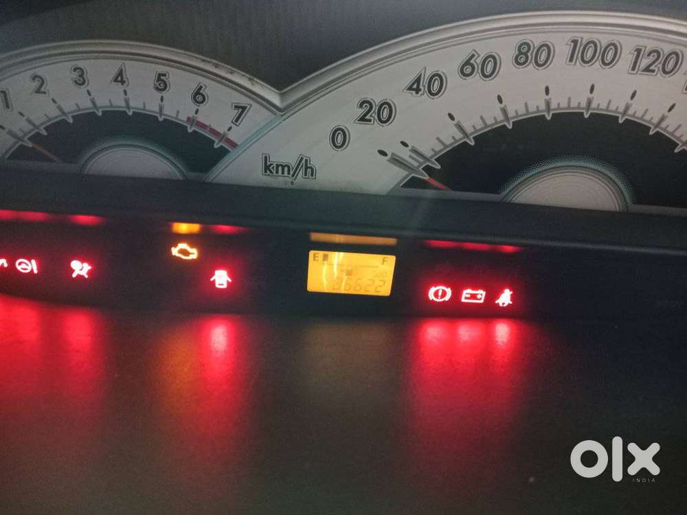 Toyota Etios Liva, 2011, Petrol