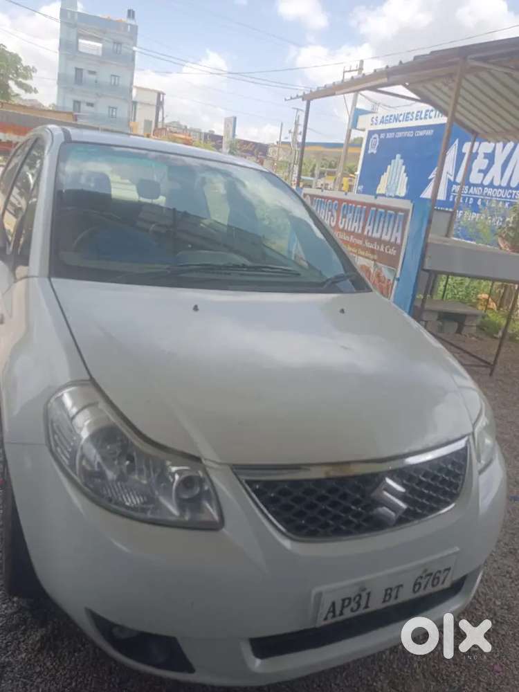 Maruti Suzuki Dzire 2011
