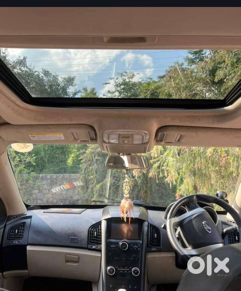 Mahindra Xuv500 2018 Diesel 97000 Km Driven