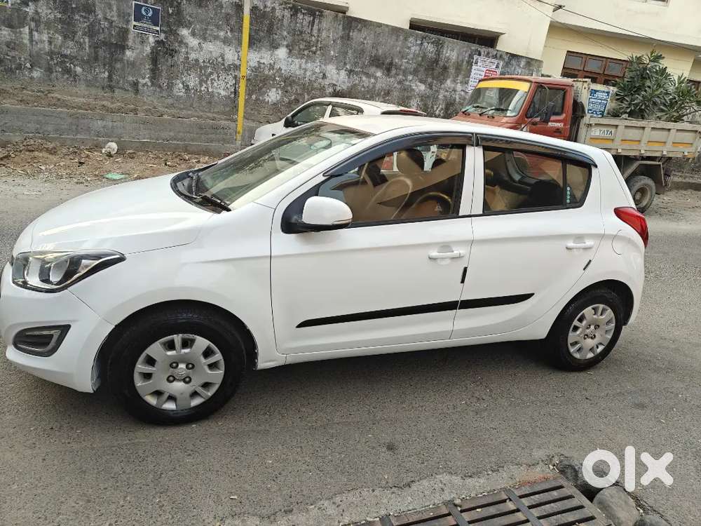 Hyundai I20 2013 Petrol Well Maintained