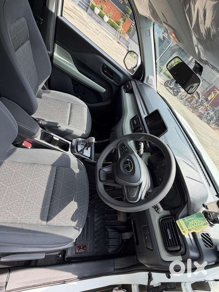 Tata Punch 2025 Petrol 10000 Km Driven