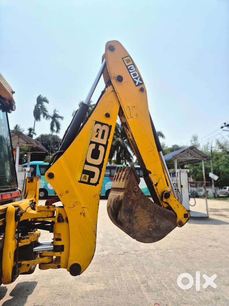 Mahindra Vision S Sub-4metre Suv Others, 2016, Diesel