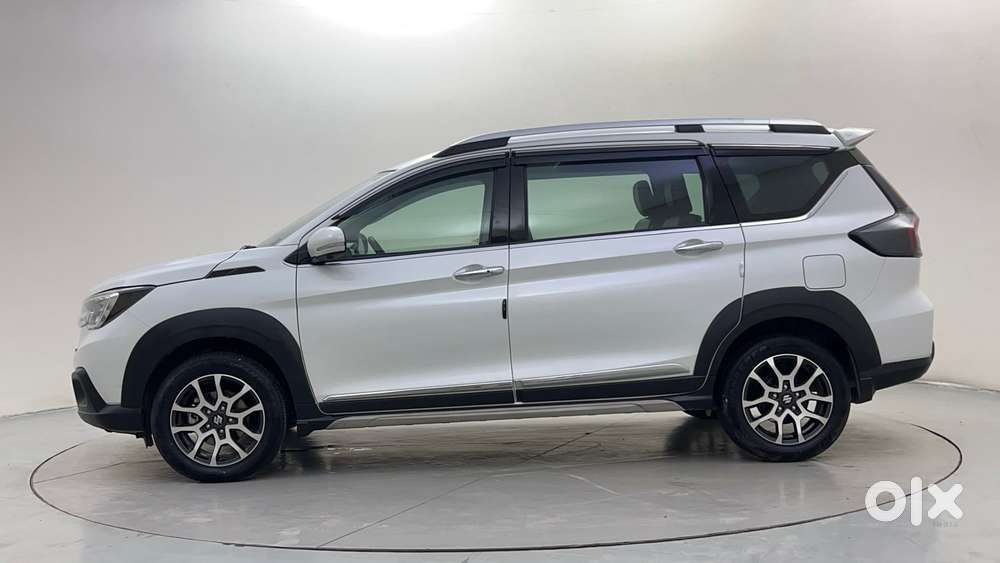 Maruti Suzuki XL6 1.5 Alpha AT, 2024, Petrol