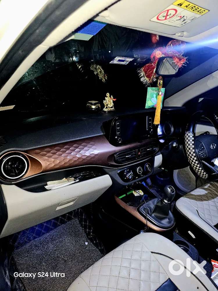 Hyundai Aura 2023 Sx Cng Under Warranty