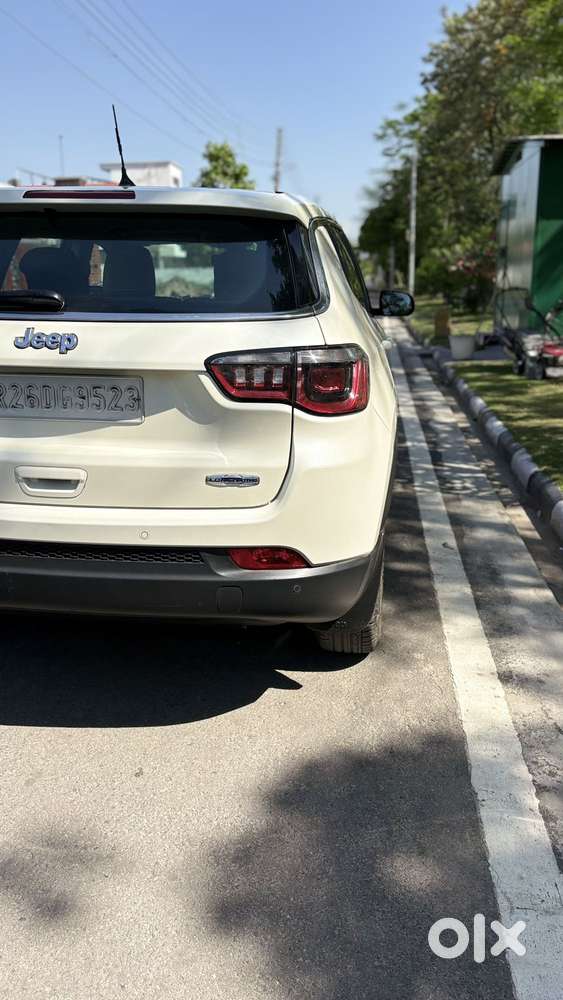 Jeep Compass 2.0 Longitude Option, 2017, Petrol