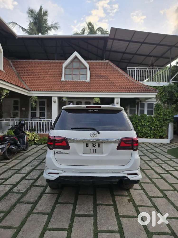 Toyota Fortuner 3.0 4x4 Manual 2011
