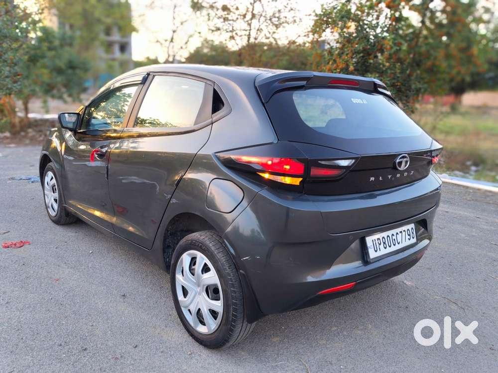 Tata Altroz 1.2 Xt, 2022, Petrol