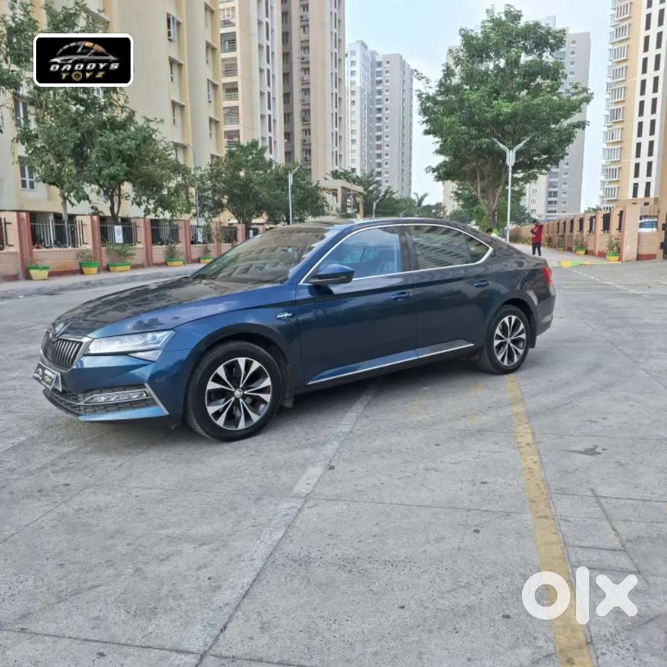 Skoda Superb 2.0 L&k Tsi At, 2022, Petrol