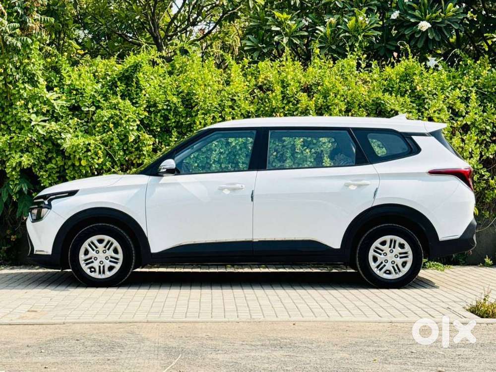 Kia Carens D1.5 6mt Premium 07, 2025, Petrol