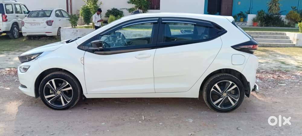 Tata Altroz 1.2 Xz Plus Rtn Dct, 2022, Petrol