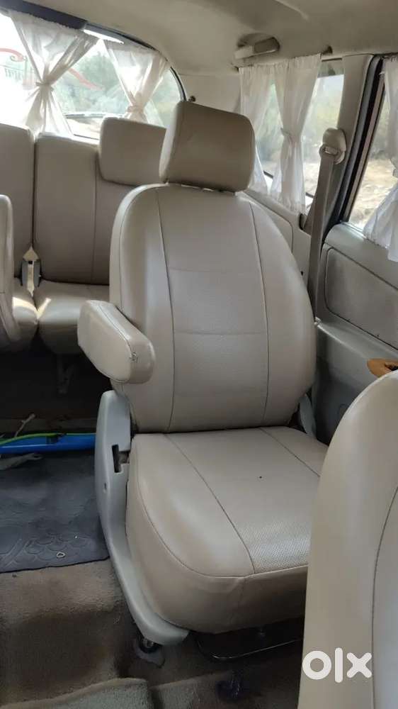 Toyota Innova 2010 Diesel 117000 Km Driven