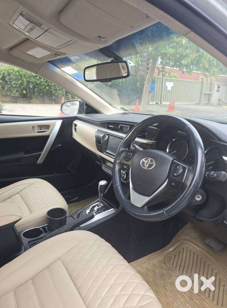 Toyota Corolla Altis G At, 2014, Petrol