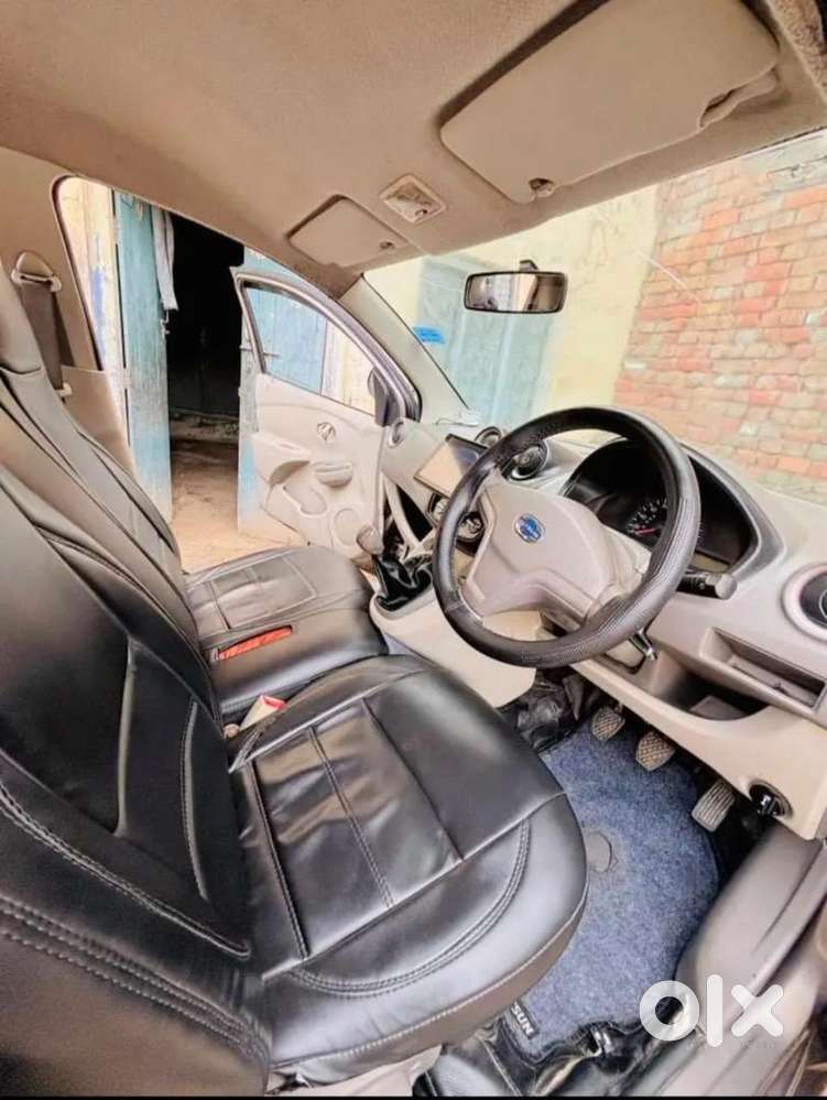 Gadi Ek Dm Ok H Sath Me Led,back Camra H Koi Kmi Nhi H