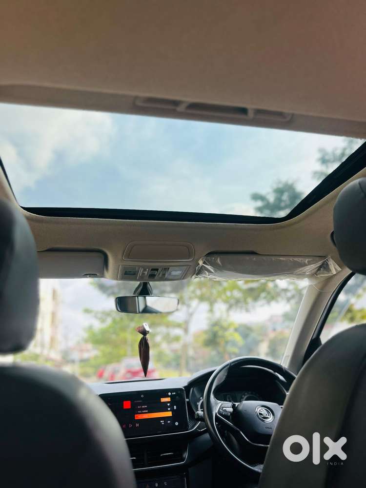 Skoda Kushaq 1.0 Tsi Style At, 2023, Petrol