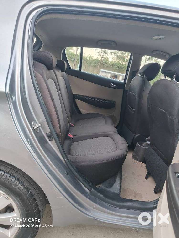 Hyundai I20 2012-2014 Sportz At 1.4, 2013, Cng & Hybrids