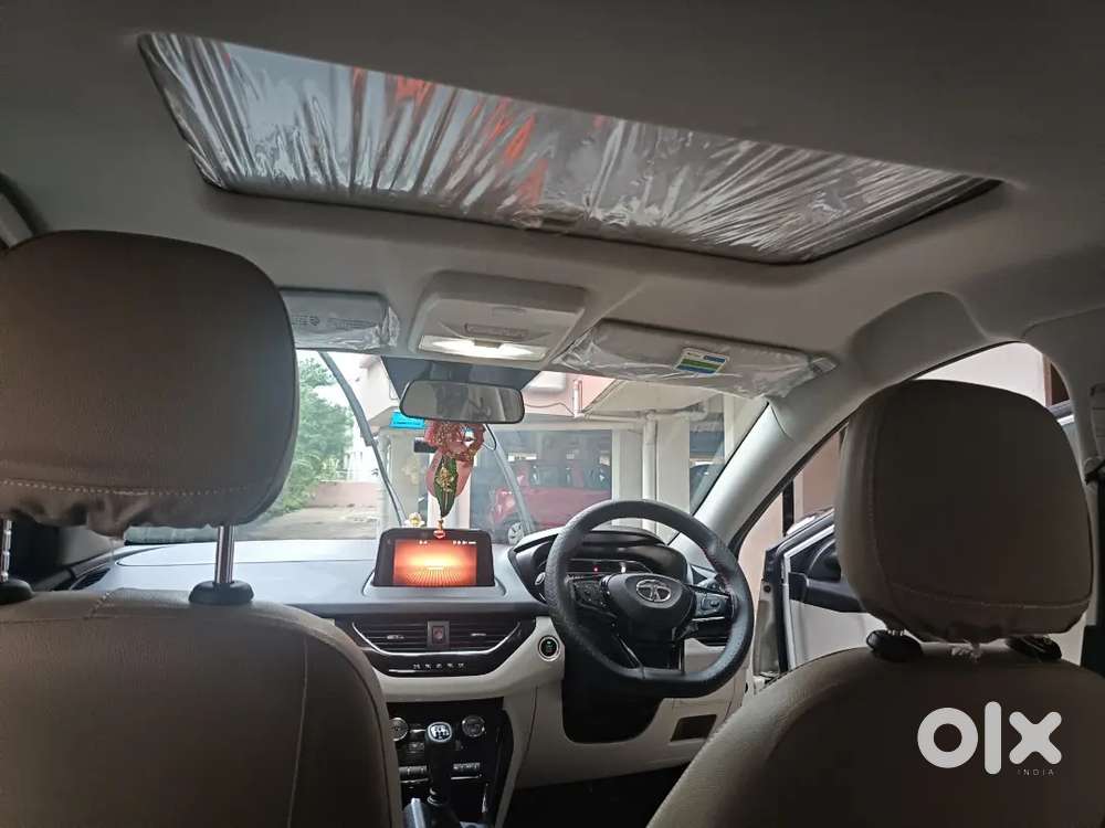 Tata Nexon Xz+ (s) Petrol  Dec 2021bh  Bh  Warranty Till Dec 2026