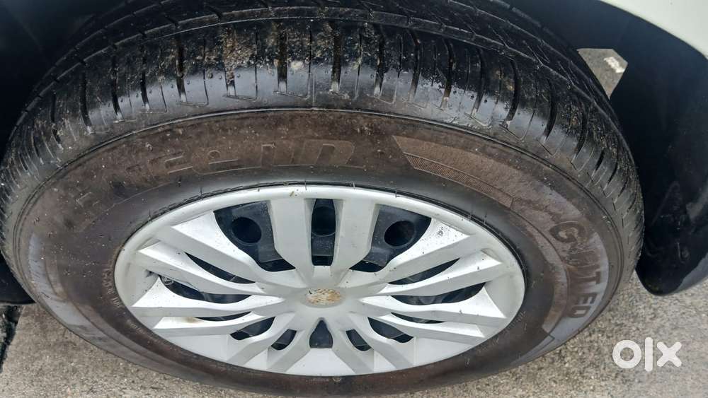 Maruti Suzuki Swift Dzire Vxi Optional, 2017, Petrol