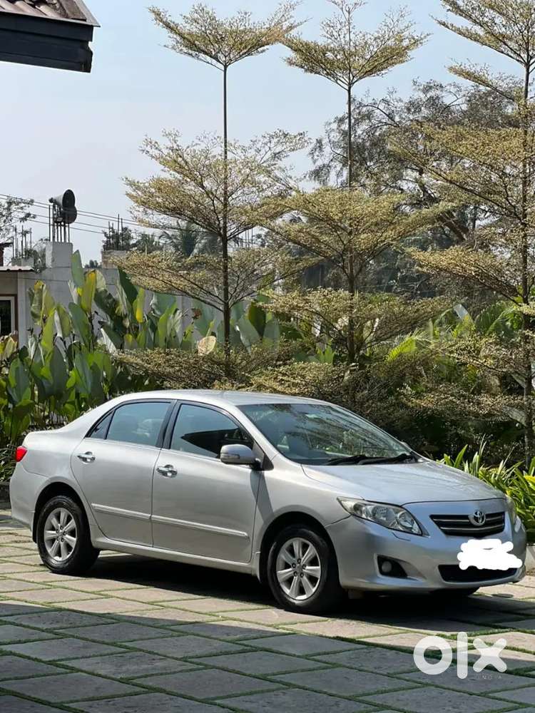 Toyota Corolla Altis 2010 Model