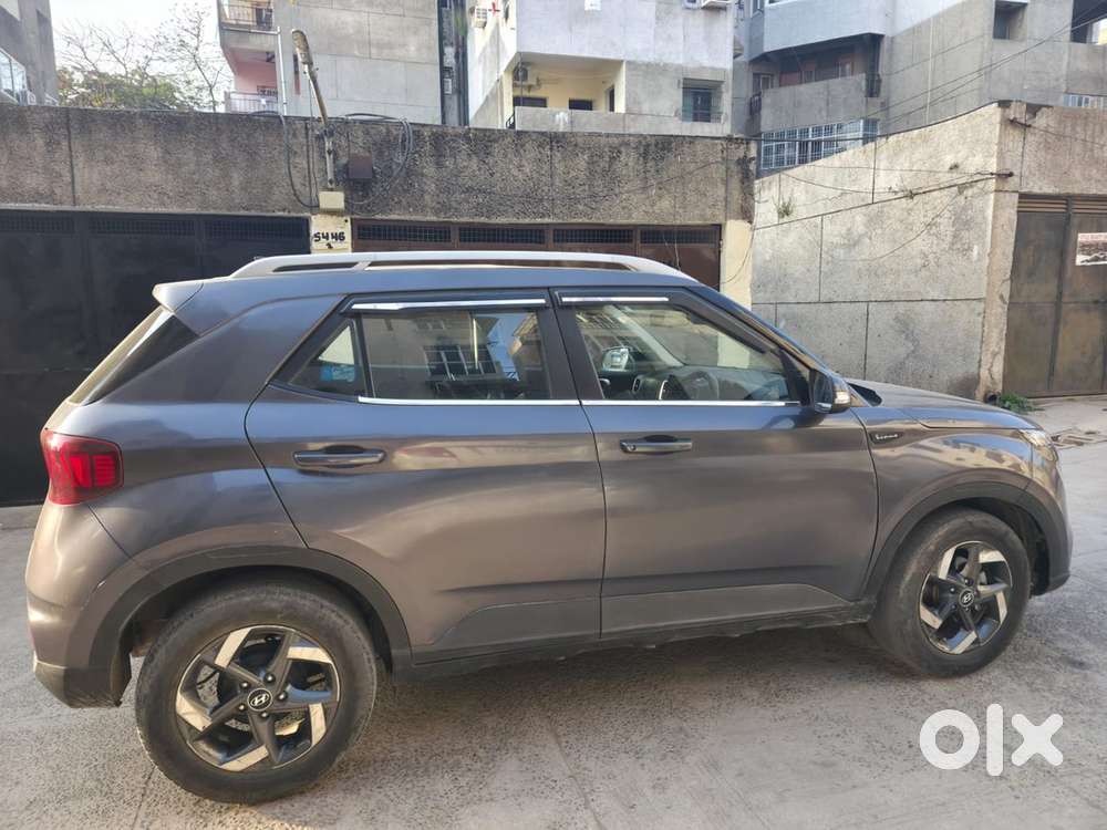Hyundai Venue Diesel Manual 2020 Sunroof Model