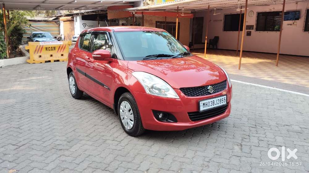 Maruti Suzuki Swift Vxi Abs Bsiv, 2013, Petrol