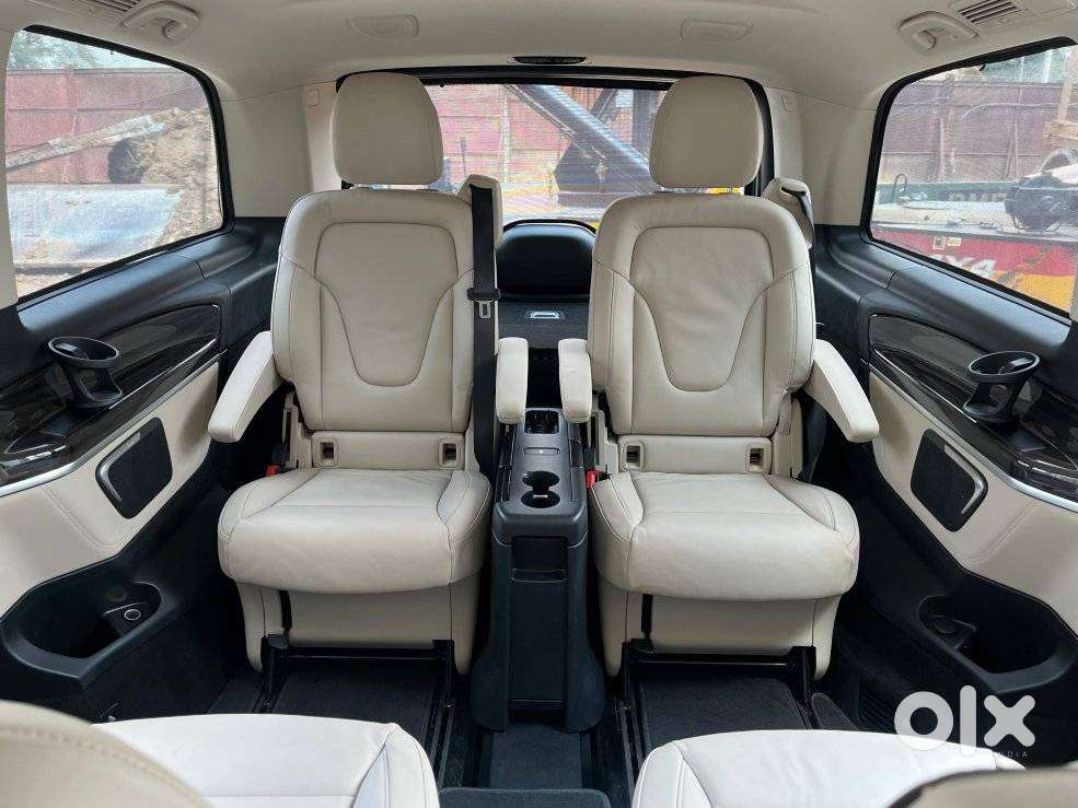 Mercedes-benz V-class 2.1 220 Expression Diesel At, 2020, Diesel