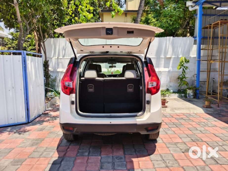 Mahindra Marazzo M2, 2019, Diesel