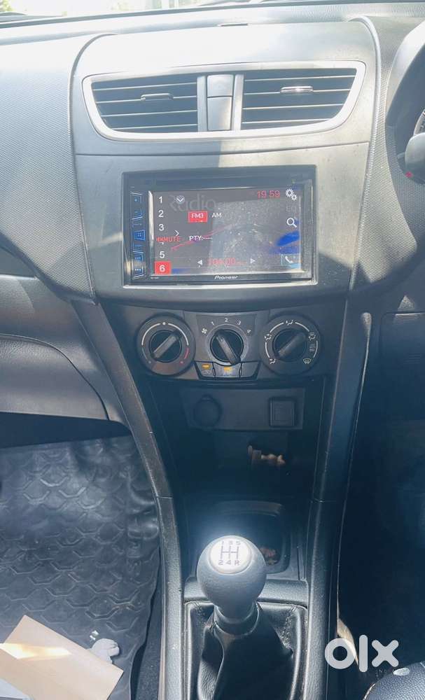 Maruti Suzuki Swift VXI, 2017, Petrol