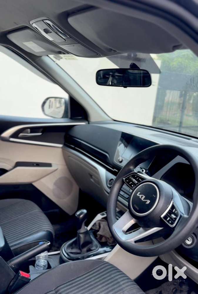 Kia Carens 2023 Diesel Well Maintained