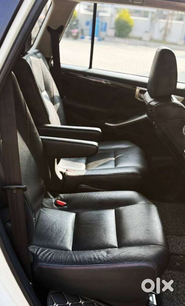 Toyota Innova Crysta