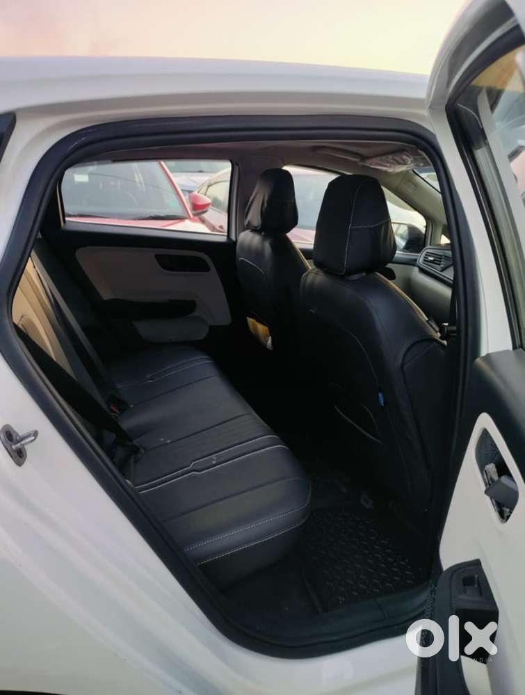 Tata Altroz Creative S, 2025, Petrol