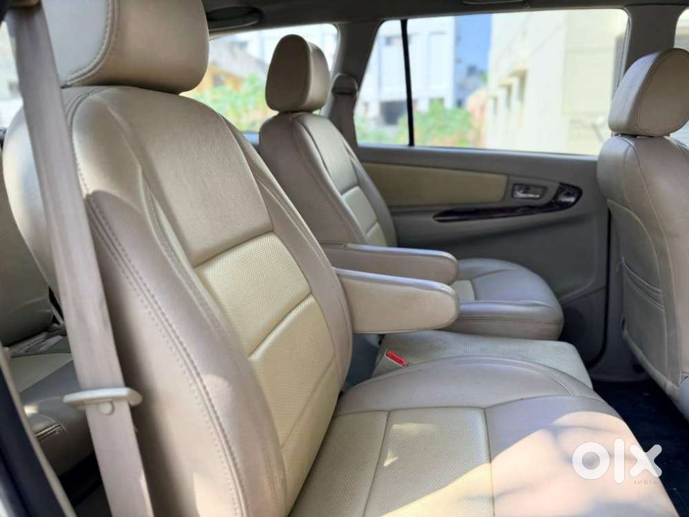 Toyota Innova 2.5 V 7 Str, 2014, Diesel