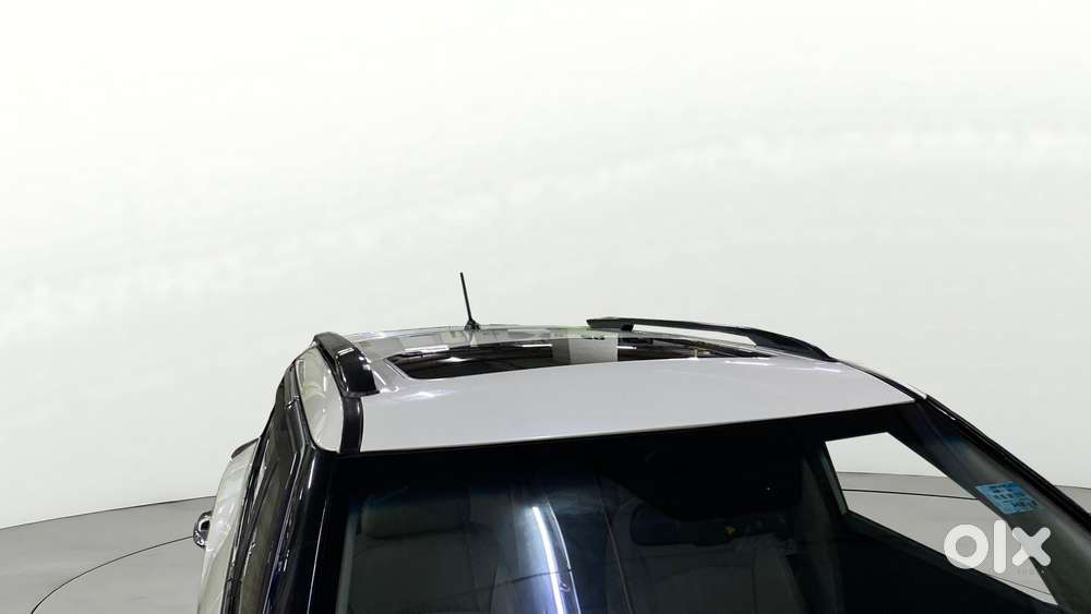 Mahindra Xuv300 W8 Option, 2022, Petrol